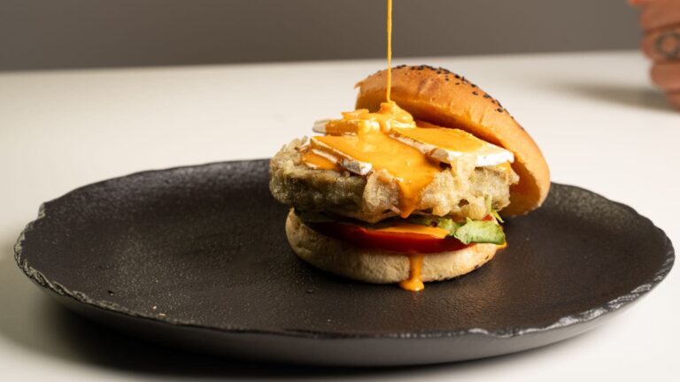 Hamburguesa de alcachofa, burgood, de Caprichos del Paladar